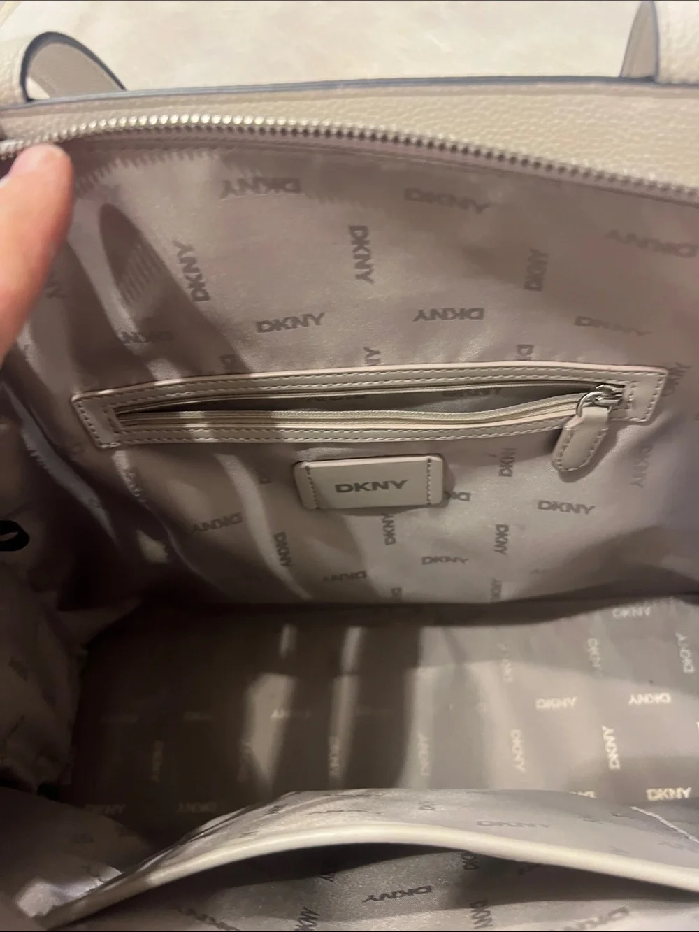 Dkny structured laptop